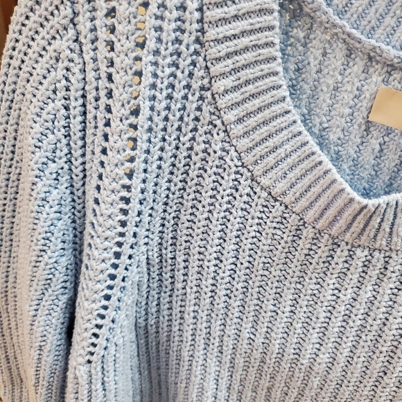 Loft Summer Sweater - Picture 4 of 4